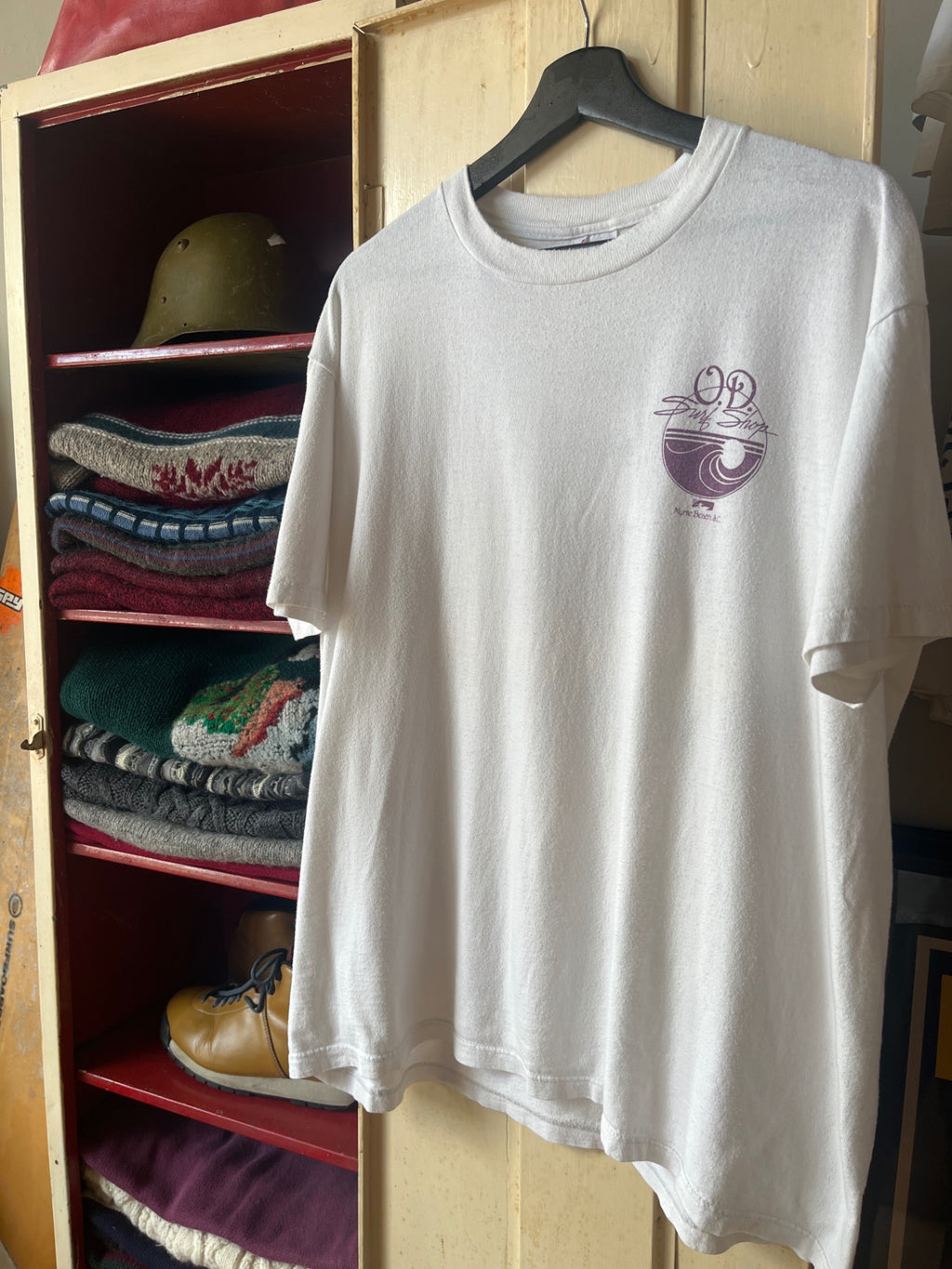Vintage OD surf shop tee