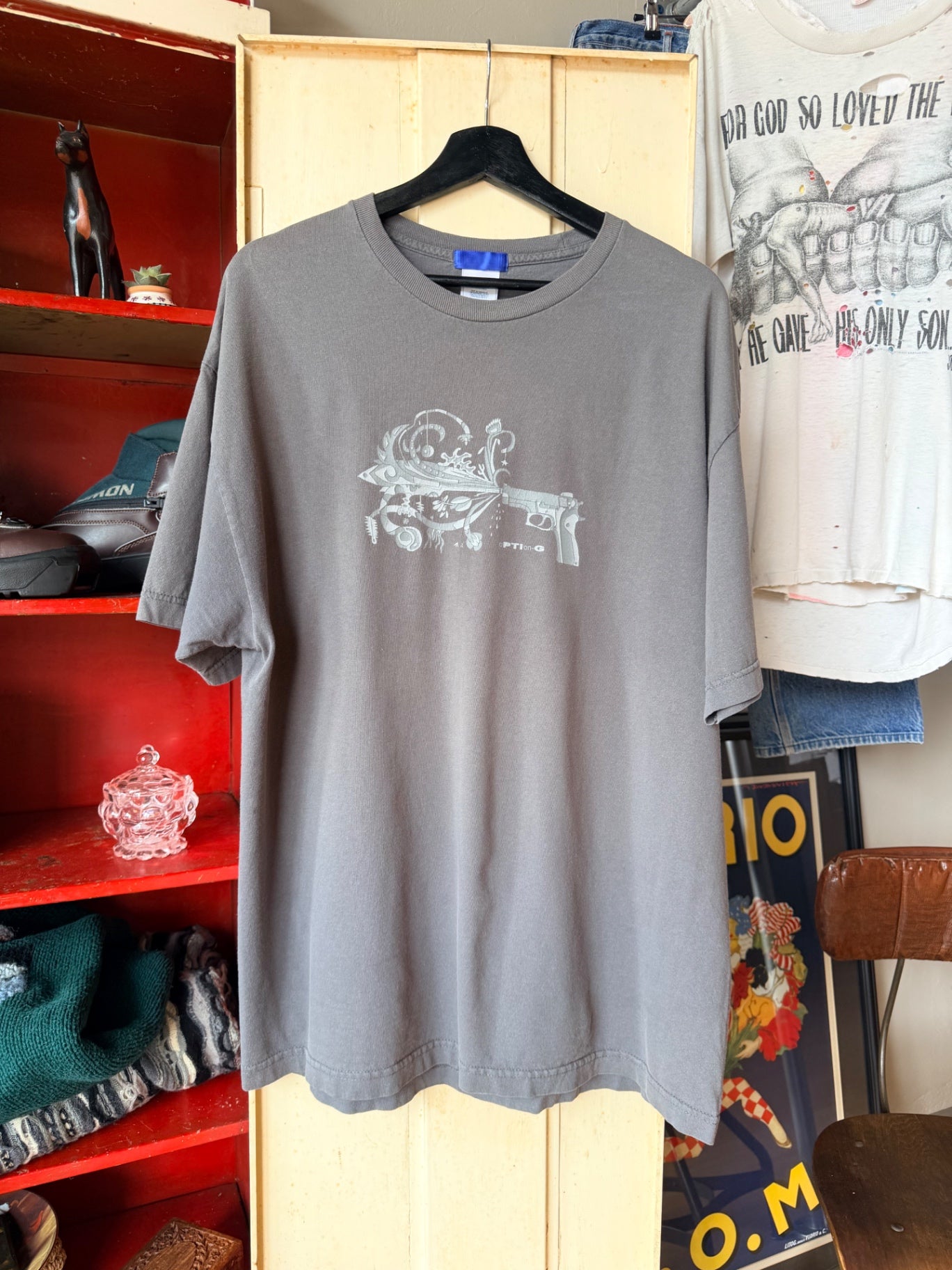 Gun Tee Size XL