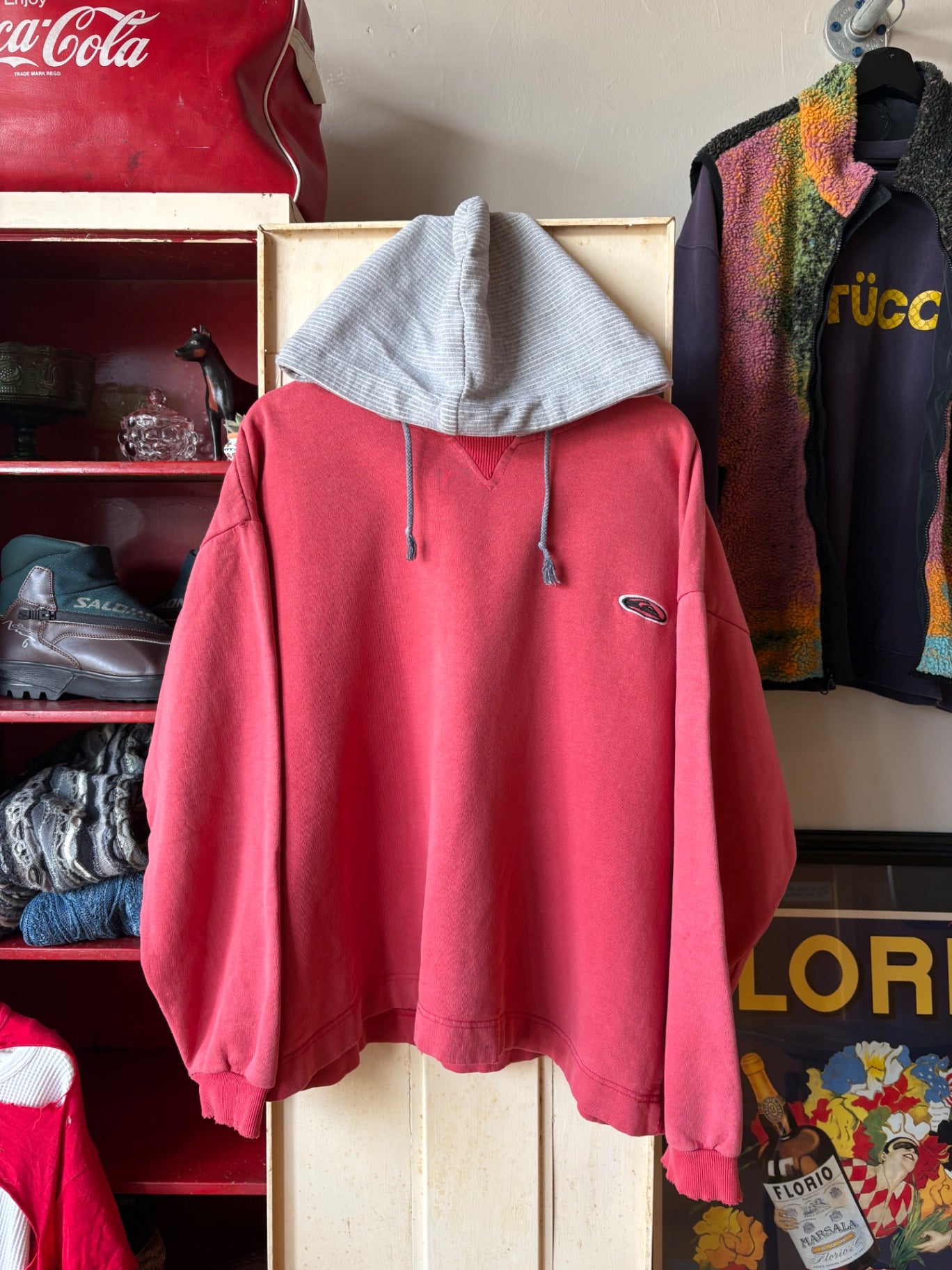 QuickSilver Hoodie Size L