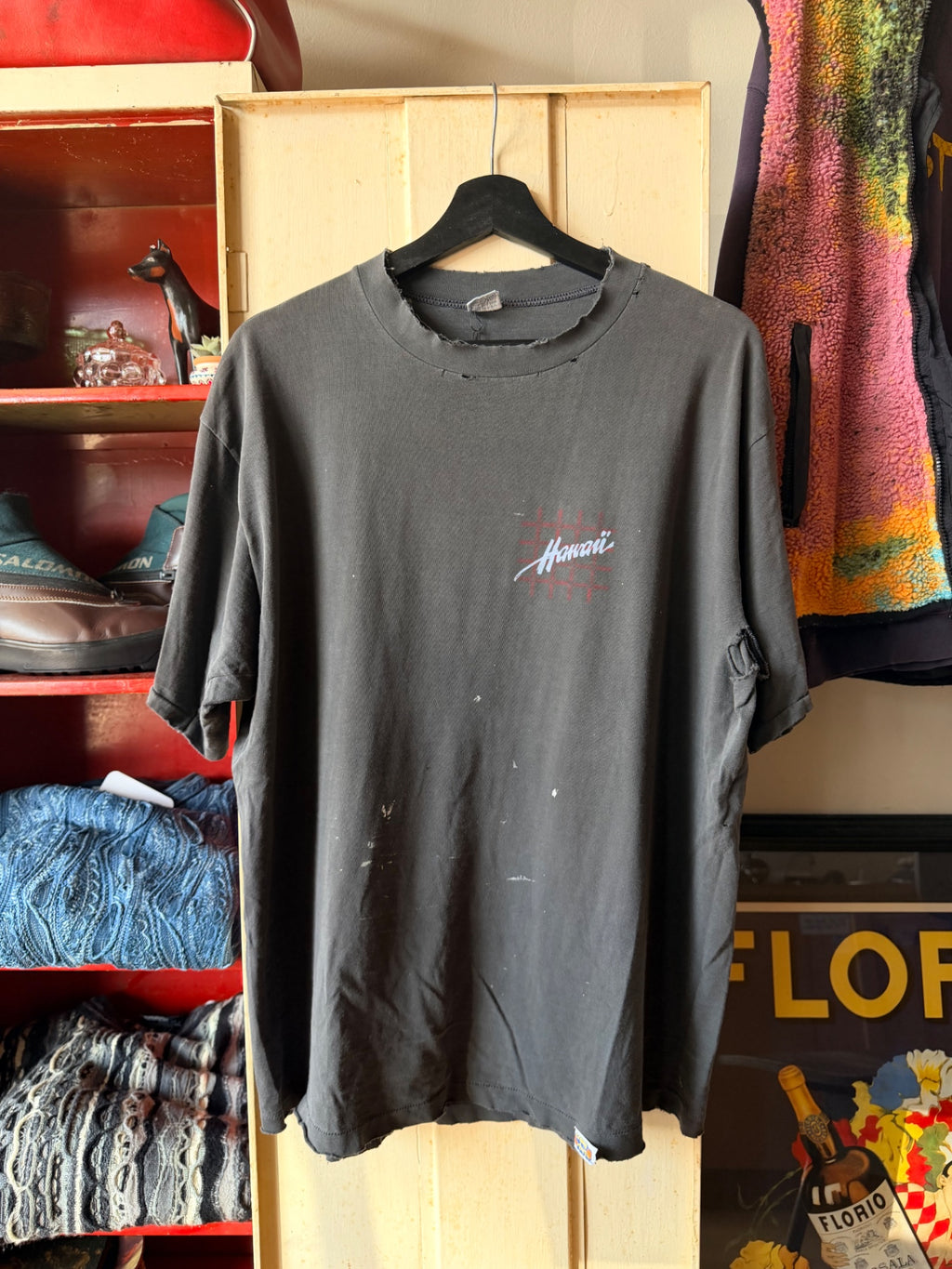 Thrashed Hawaii Tee L