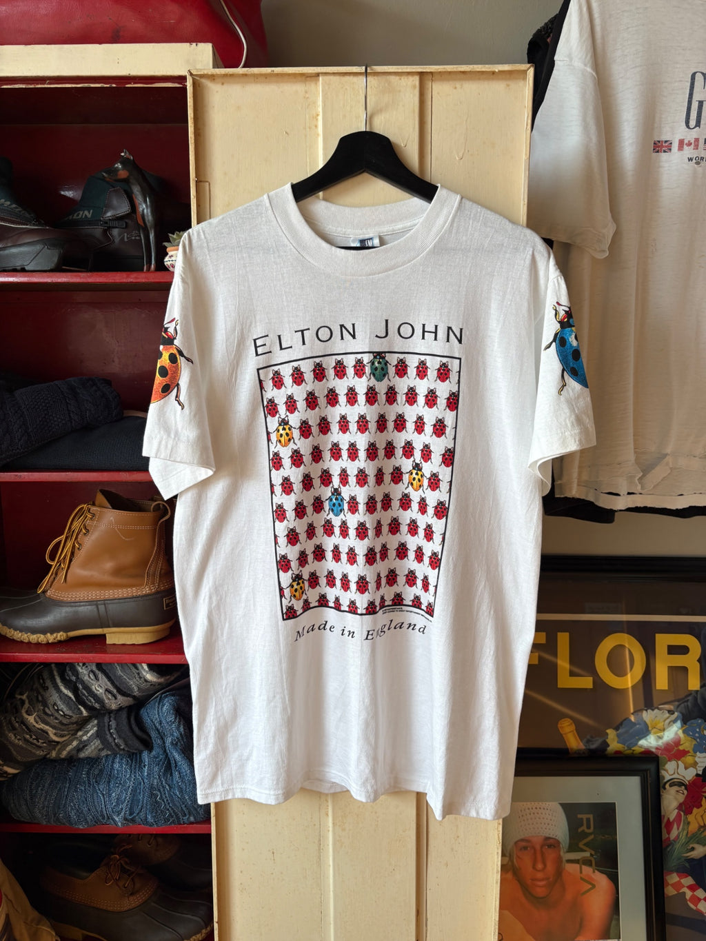 Elton John Tee size L