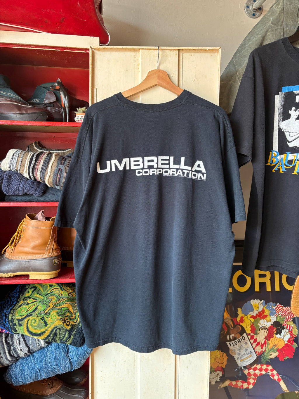 Resident Evil Umbrella Academy Tee XXL