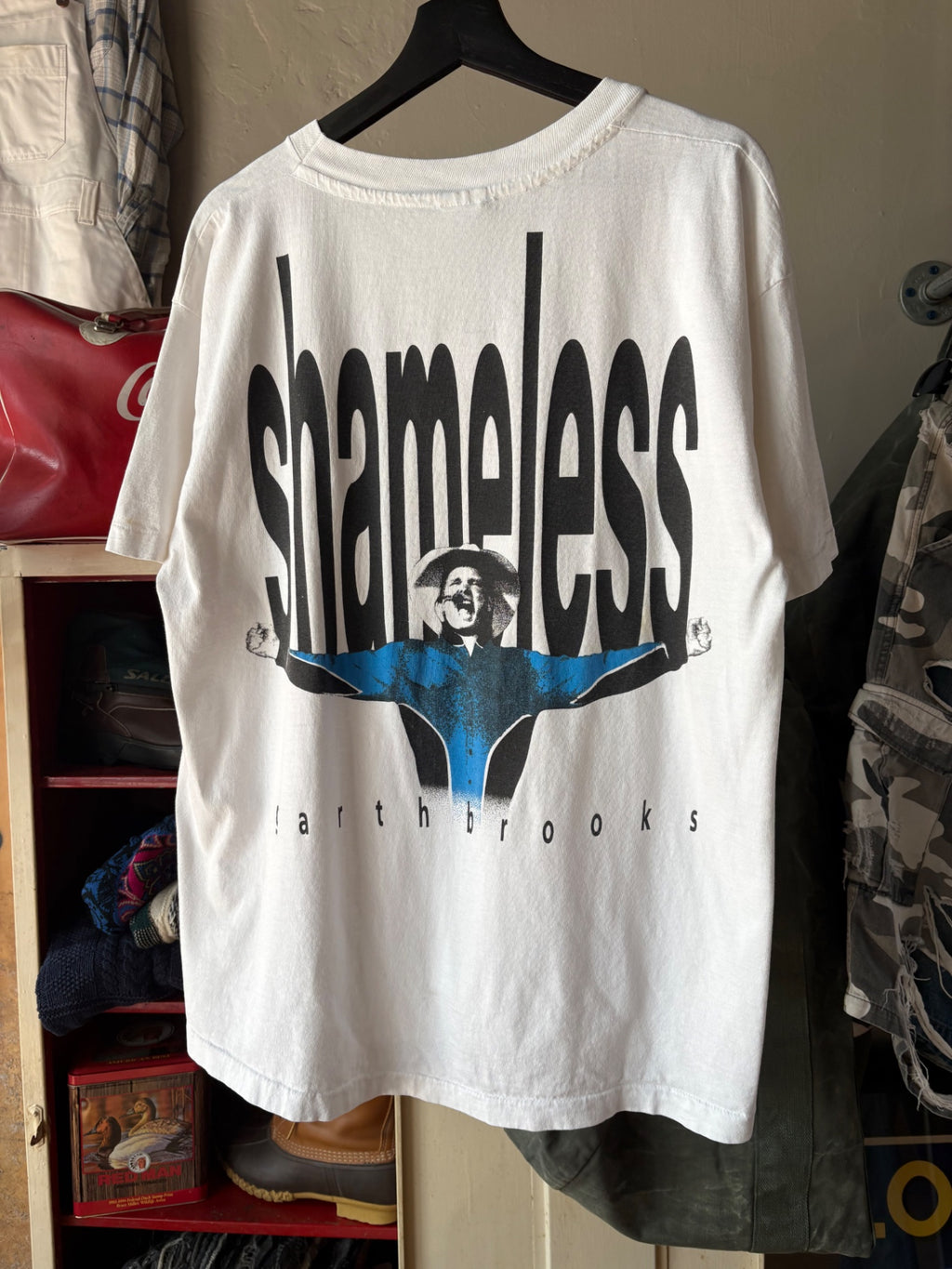 Garth Brooks Size XL