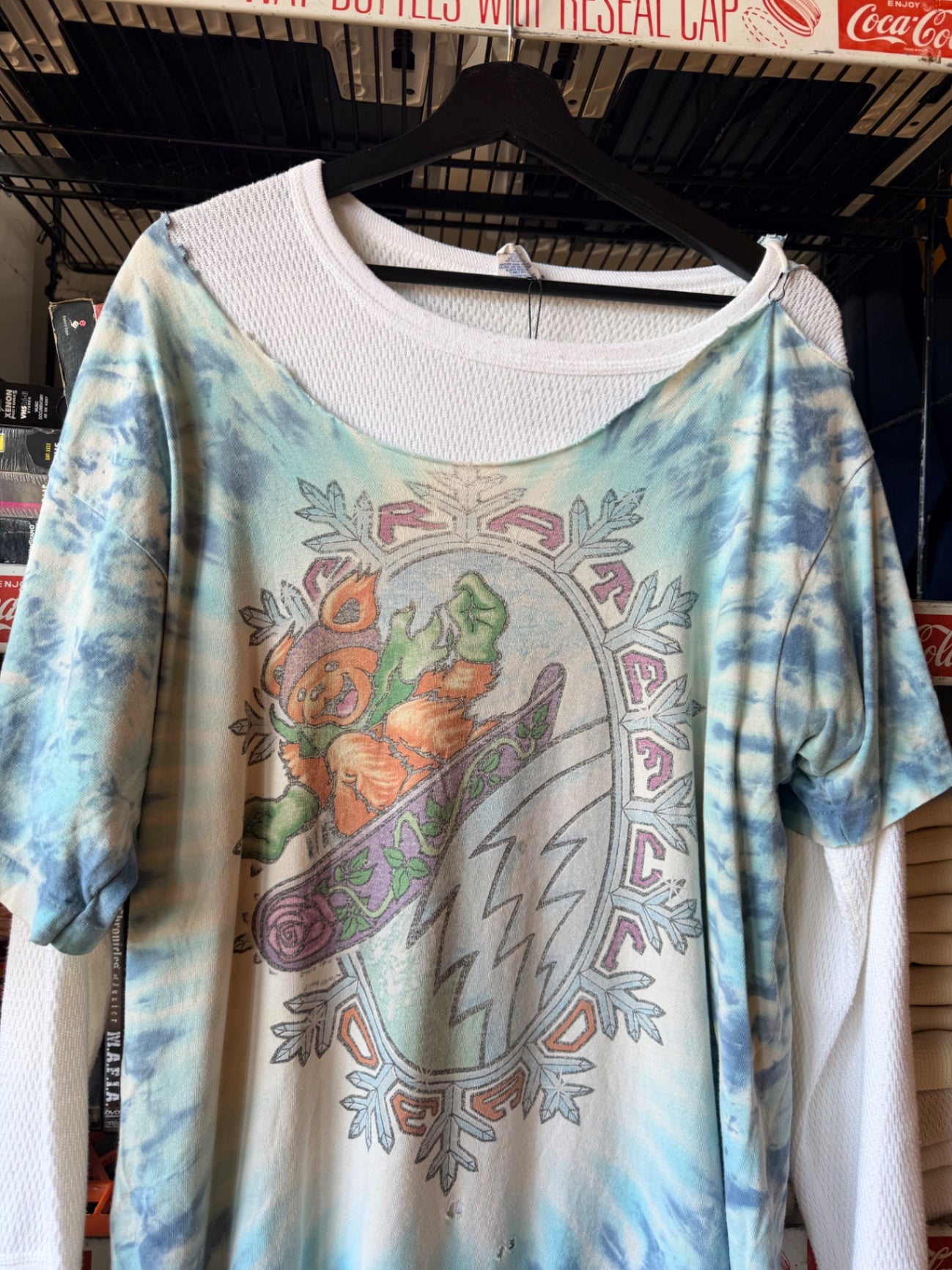 Thrashed Grateful Dead Snowboard Tee