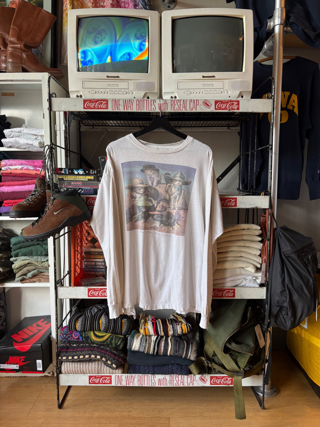 Cat Western Art Tee XL