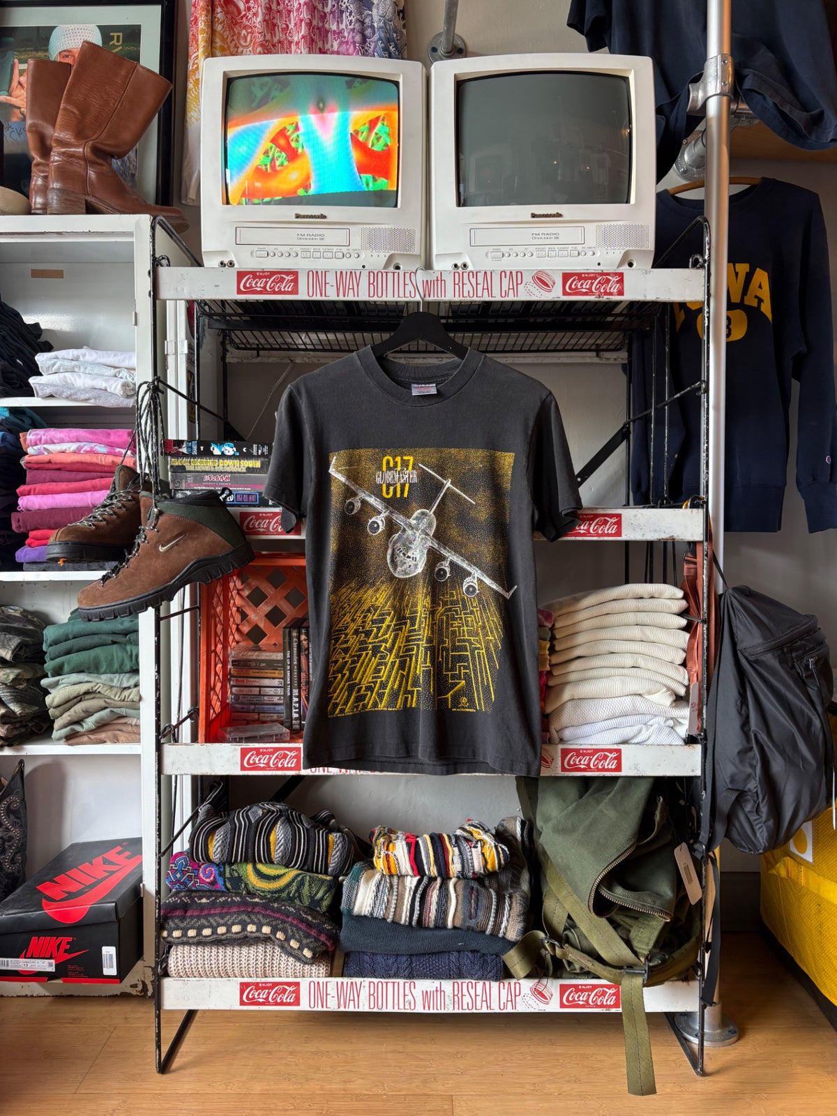 Vintage bomber plane tee L