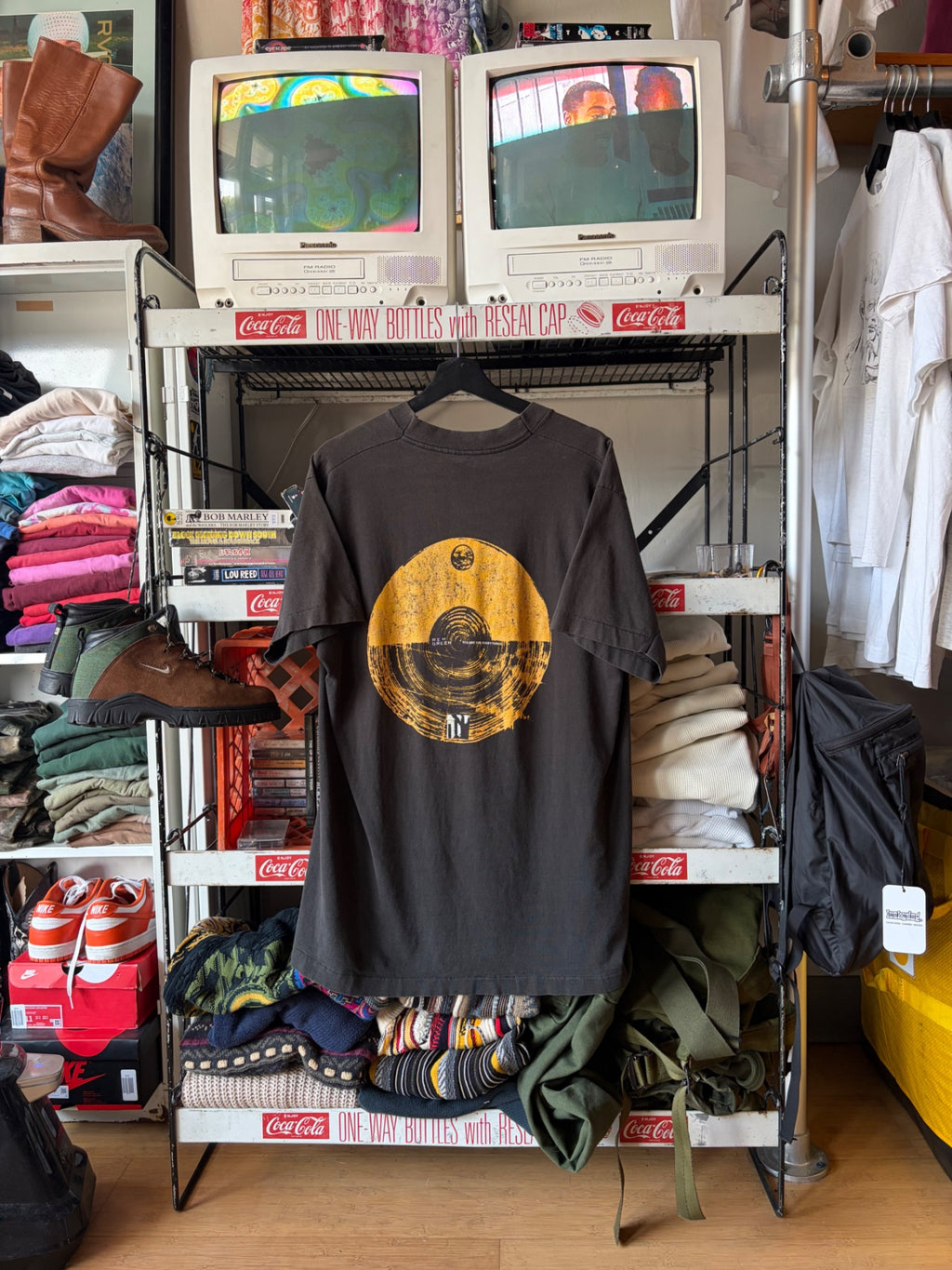REM moon band tee