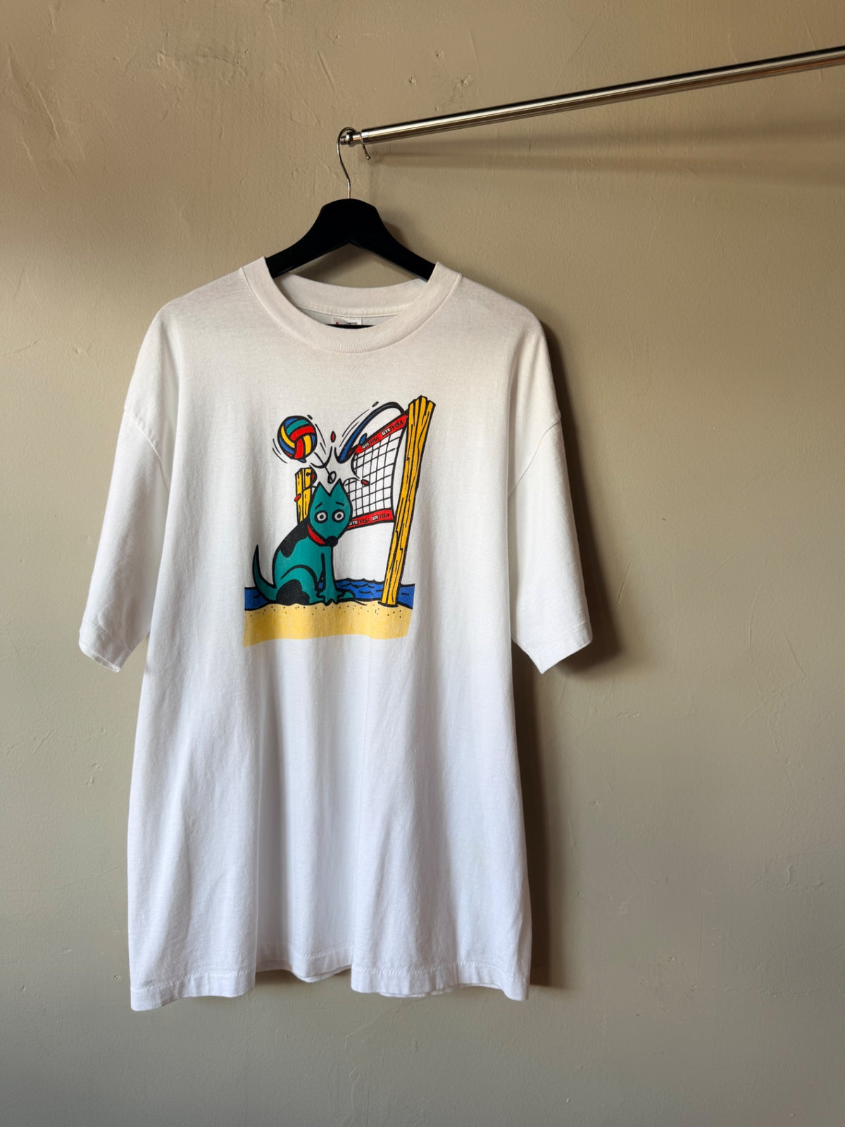 Vintage Dog Volleyball Art Tee Size XL