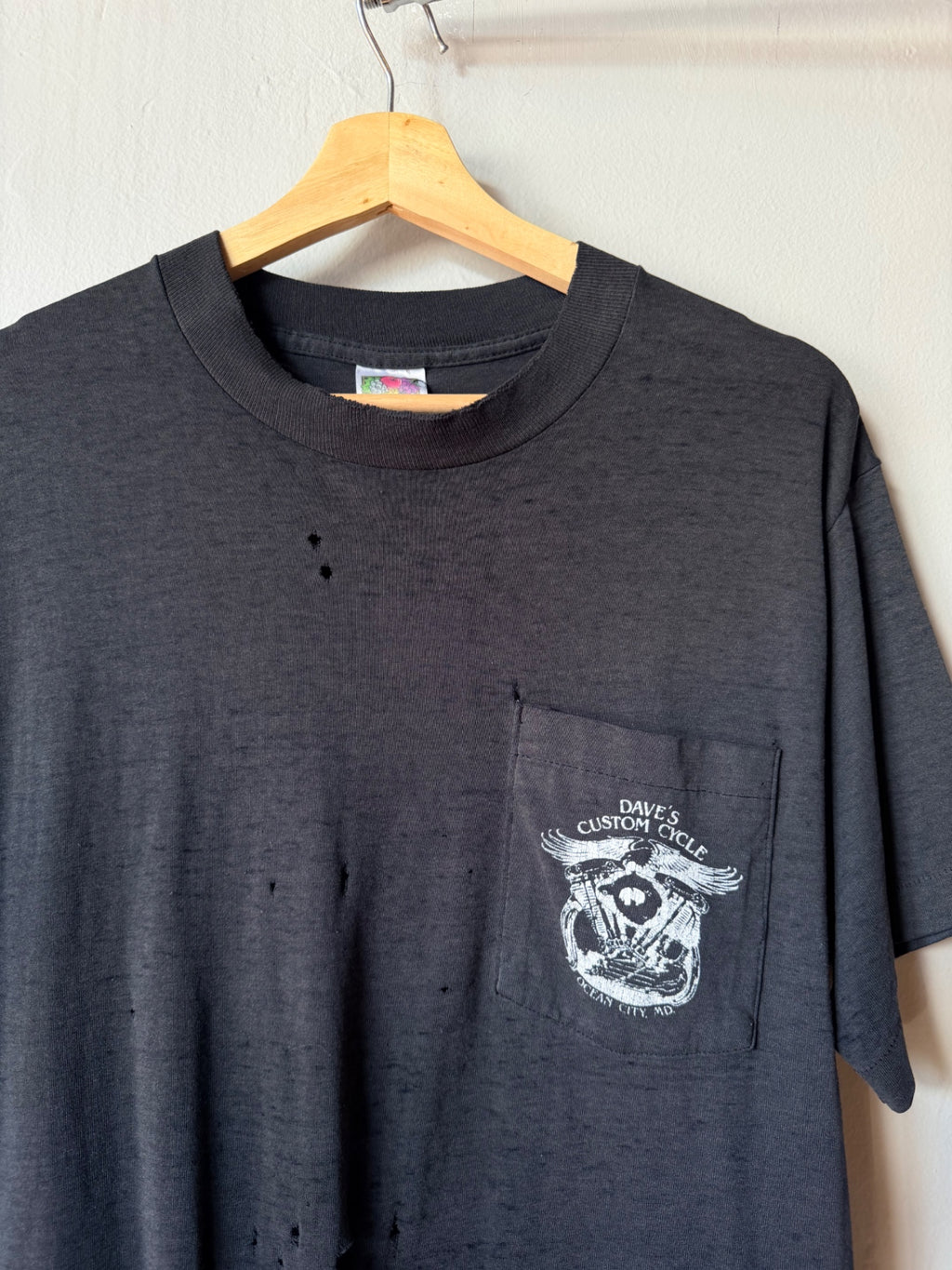Thrashed Faded Dave's Custom Cycles Shop Tee L