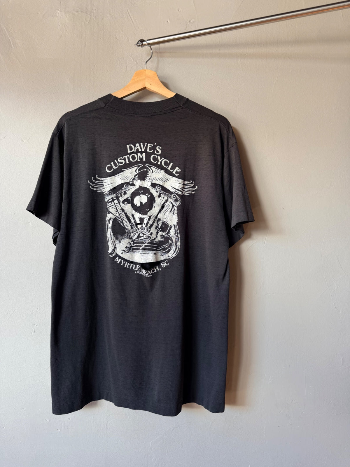 Thrashed Faded Dave's Custom Cycles Shop Tee L