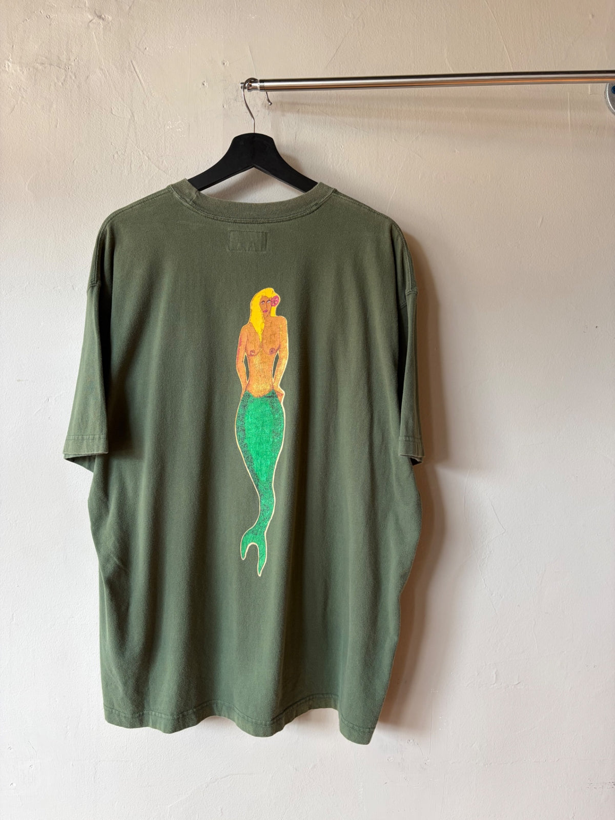00s A&F Mermaid Tee Green