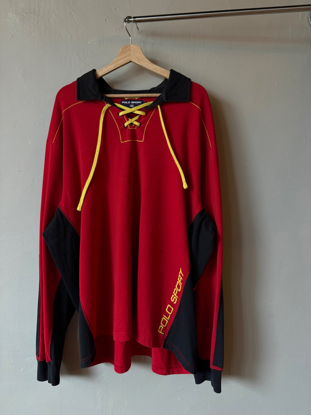 Red Polo Sport Lace Rugby Size L