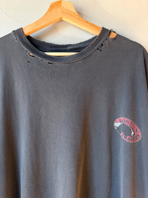 1990s Thrashed Faded Boston Traders Fishing Tee Size XL